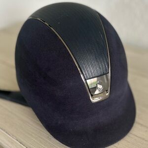 Sam Shield Premium Helmet-Navy.Alcantara/ leather.Liner 71/4. Pd $890/Sell $439.